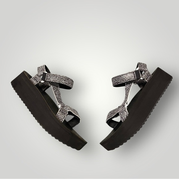 Teva Black and Gray Women's Sandals - Picture 3 of 12
